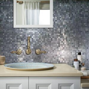 Folia Autoadeziva cu Model Mozaic Argintiu, 60x300 cm - Tapet Decorativ Lavabil