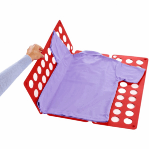 Dispozitiv pentru impaturit haine, rosu