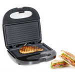 Sandwich Maker 2 Felii 700W | Placi Grill Antiaderente | Indicator Luminos | Maner Rece | Blocare Siguranta | Negru