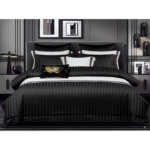 Lenjerie de Pat 6 Piese Damascus cu Dungi | Negru | Cearceaf Pilota 200x230 | Pat 220x230 | 4 Fete Perna 50x70 | Modern Elegant
