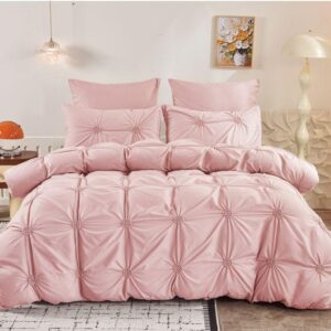 Lenjerie de Pat 6 Piese Finet Inimi Brodate | Roz Pal | Cearceaf Pilota 200x230 Fermoar | Pat 250x270 | 4 Fete Perna | 130 GSM