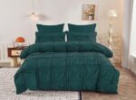 Lenjerie de Pat 6 Piese Finet Inimi Brodate | Verde Smarald | Cearceaf Pilota 200x230 Fermoar | Pat 250x270 | 4 Fete Perna | 130 GSM